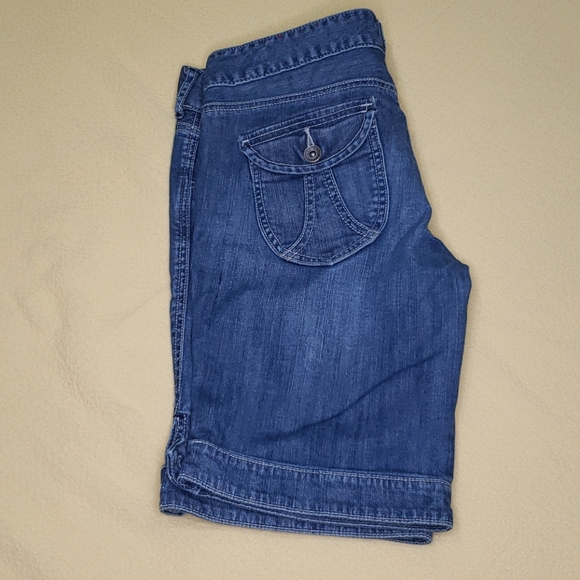 Guess jeans shorts - Picture 2 of 5